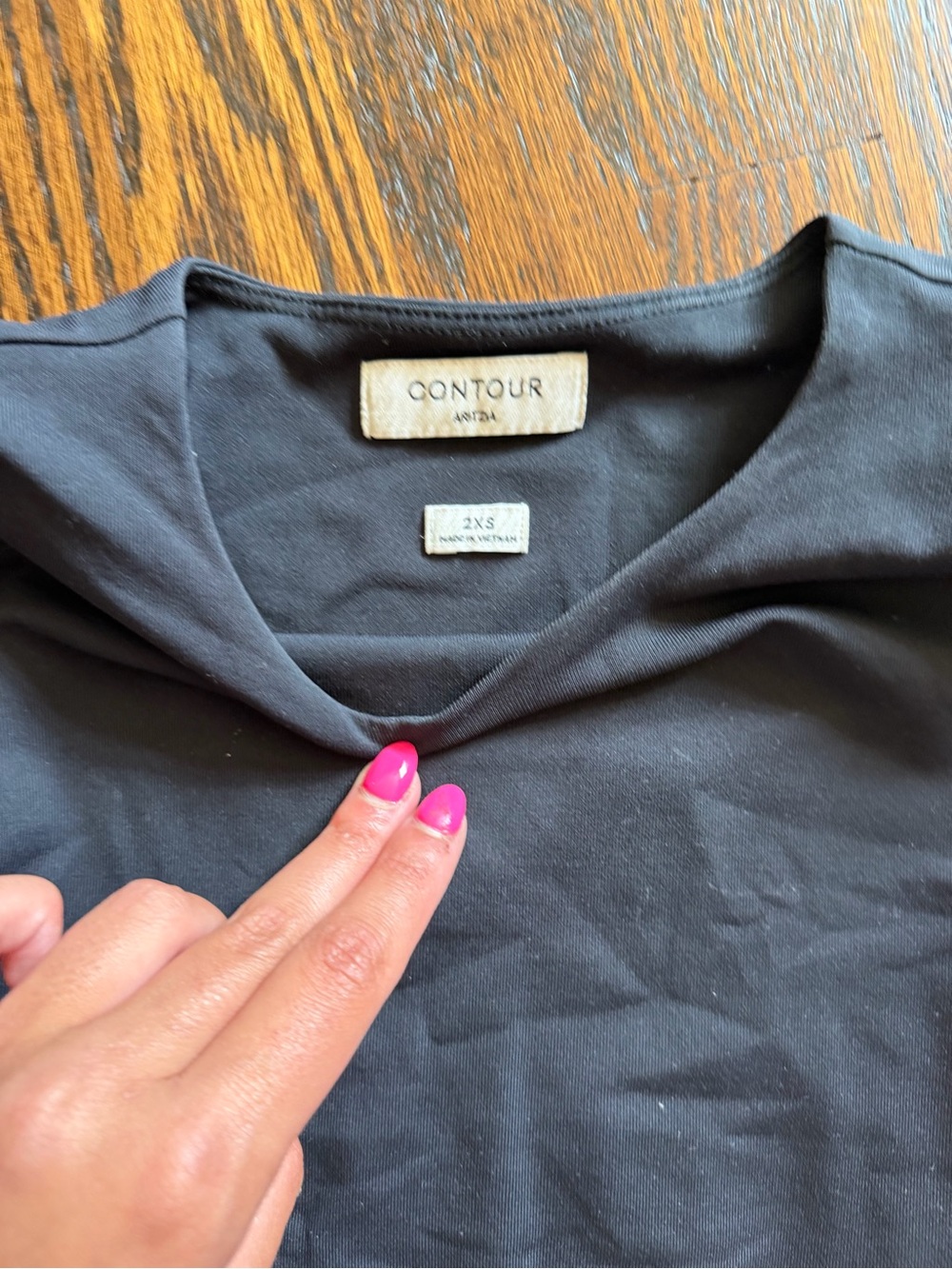 Aritzia Long Sleeve Black Scoop Neck Tee - Picture 3 of 5